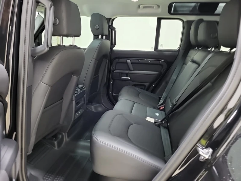 Land Rover Defender * S * CARFAX * БЕЗ ПЪРВОНАЧАЛНА ВНОСКА, снимка 12 - Автомобили и джипове - 53231175