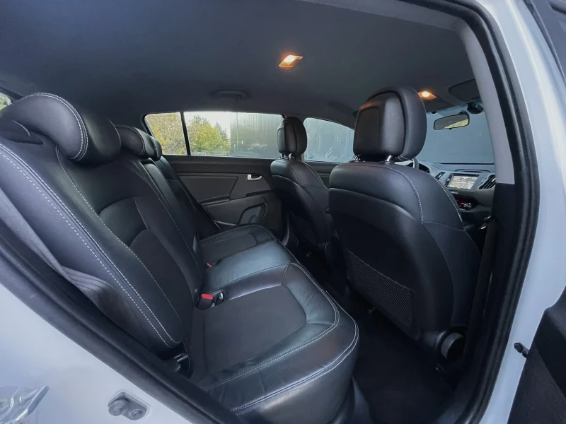 Kia Sportage 2.0 СМЕНЕНИ ВЕРИГИ АВТОМАТИК, снимка 10 - Автомобили и джипове - 53397094