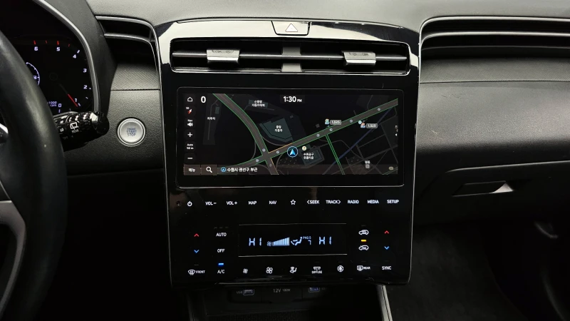 Hyundai Tucson 2.0 CRDI / АВТОМАТИК / СЕРВИЗНА ИСТОРИЯ !!!, снимка 11 - Автомобили и джипове - 53442497