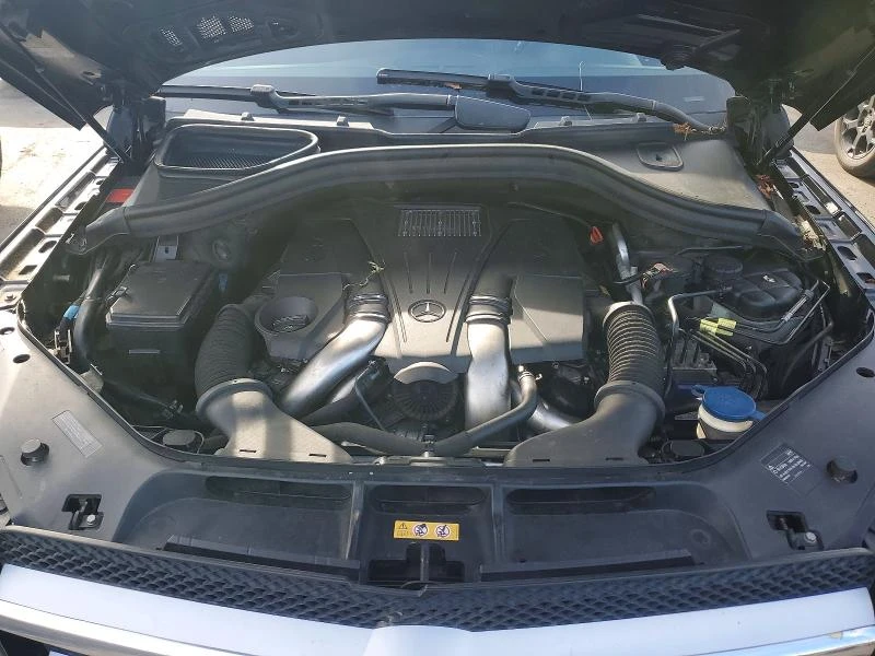 Mercedes-Benz GL 550 4MATIC AMG PKG| HARMAN/KARDON| TV| KEYLESS| PANO, снимка 12 - Автомобили и джипове - 53686139