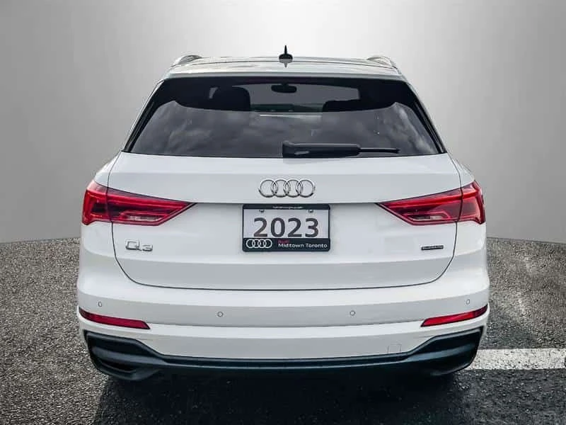 Audi Q3 * Progressiv * ГЛАВНО ПРЕДСТАВИТЕЛСТВО * CARFAX, снимка 3 - Автомобили и джипове - 55546140