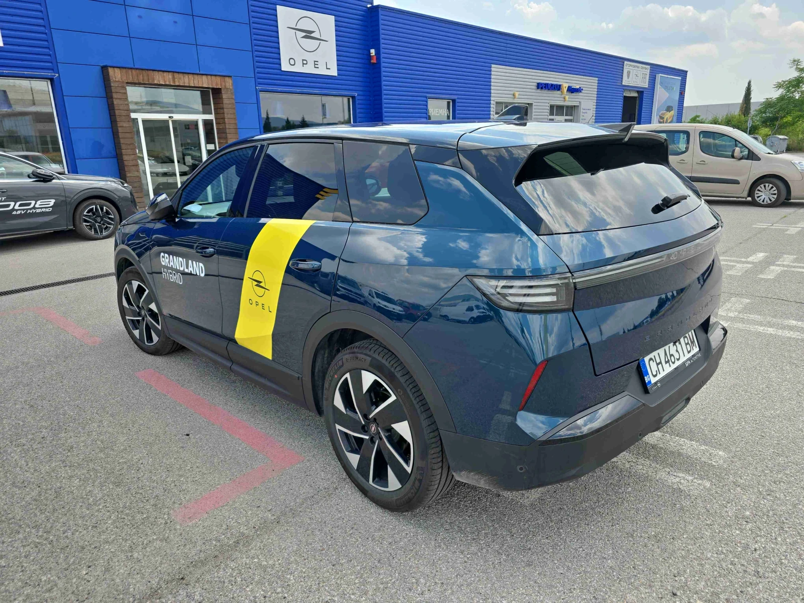 Opel Grandland GS 48V Hybrid - изображение 3