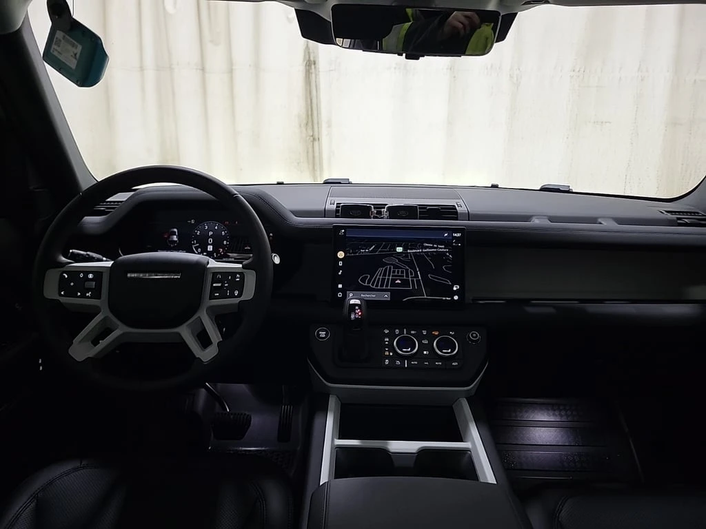 Land Rover Defender * S * CARFAX * БЕЗ ПЪРВОНАЧАЛНА ВНОСКА - изображение 9