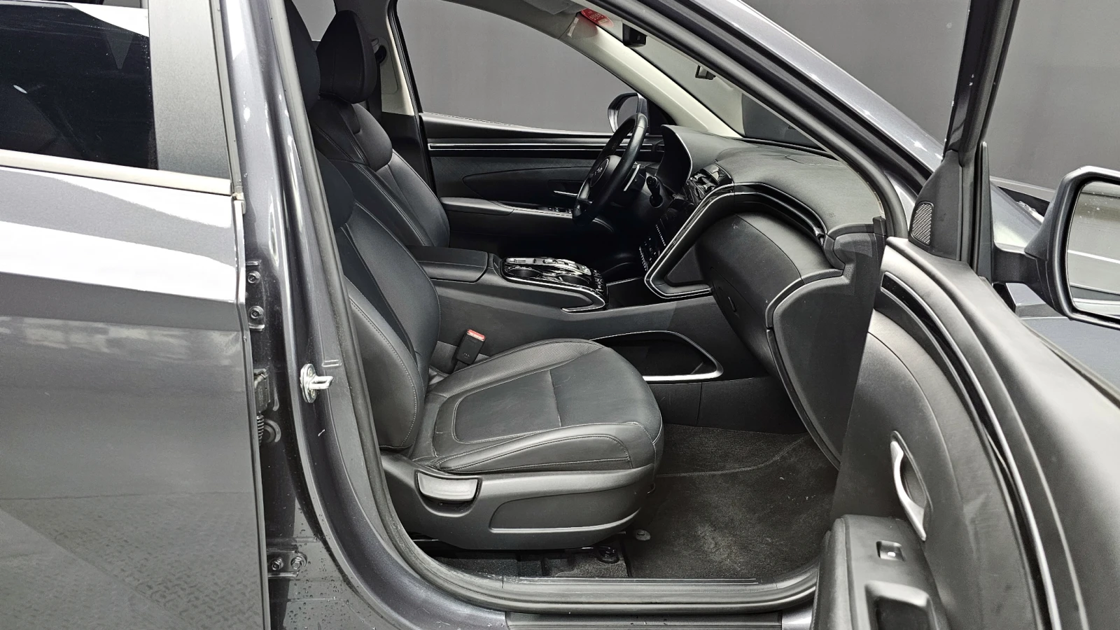 Hyundai Tucson 2.0 CRDI / АВТОМАТИК / СЕРВИЗНА ИСТОРИЯ !!! - изображение 7