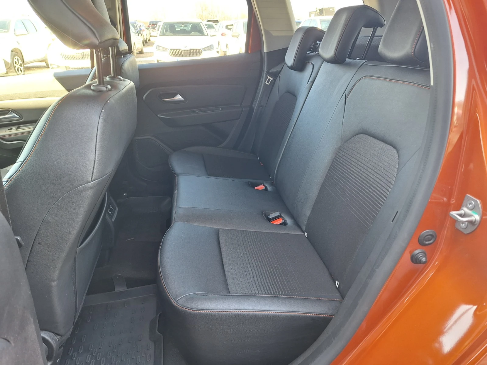 Dacia Duster 1.5dCI 115к.с. 4Х4, снимка 16 - Автомобили и джипове - 53828301