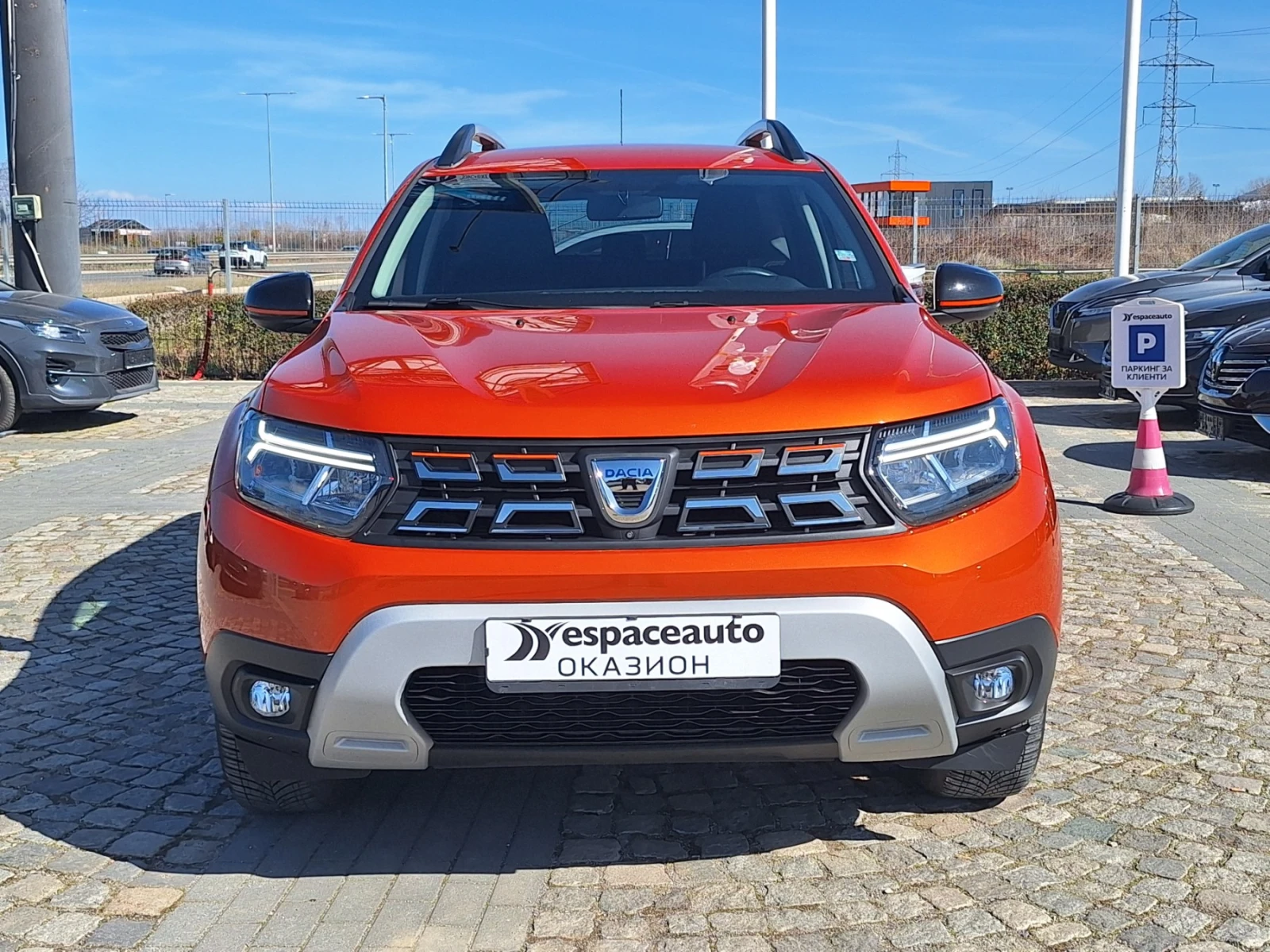 Dacia Duster 1.5dCI 115к.с. 4Х4, снимка 2 - Автомобили и джипове - 53828301