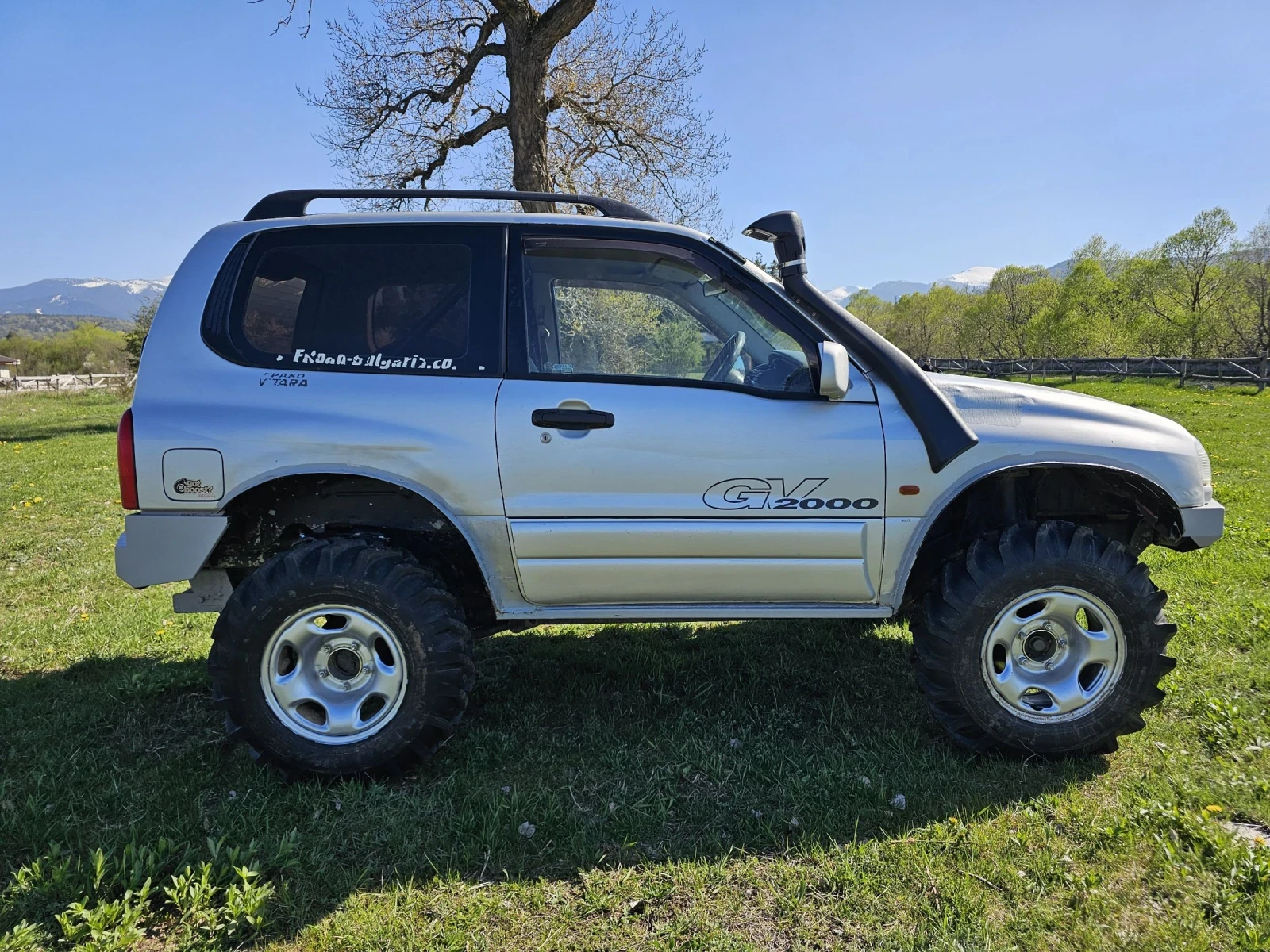 Suzuki Grand vitara 2.0 OFFROAD 4x4, снимка 8 - Автомобили и джипове - 54447875