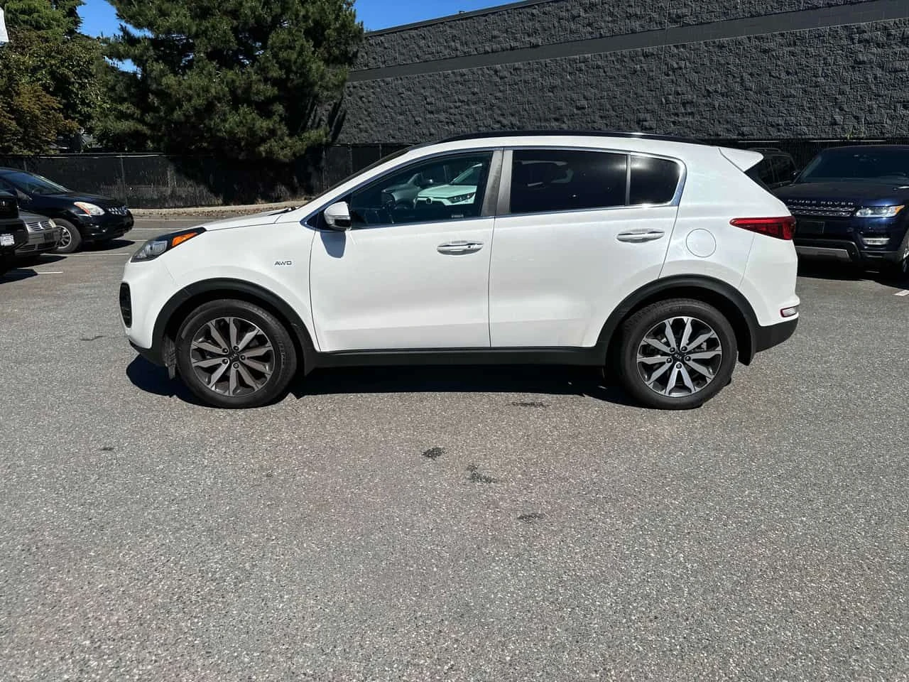 Kia Sportage * EX* АВТОКРЕДИТ БЕЗ ПЪРВОНАЧАЛНА ВНОСКА* , снимка 2 - Автомобили и джипове - 55005843