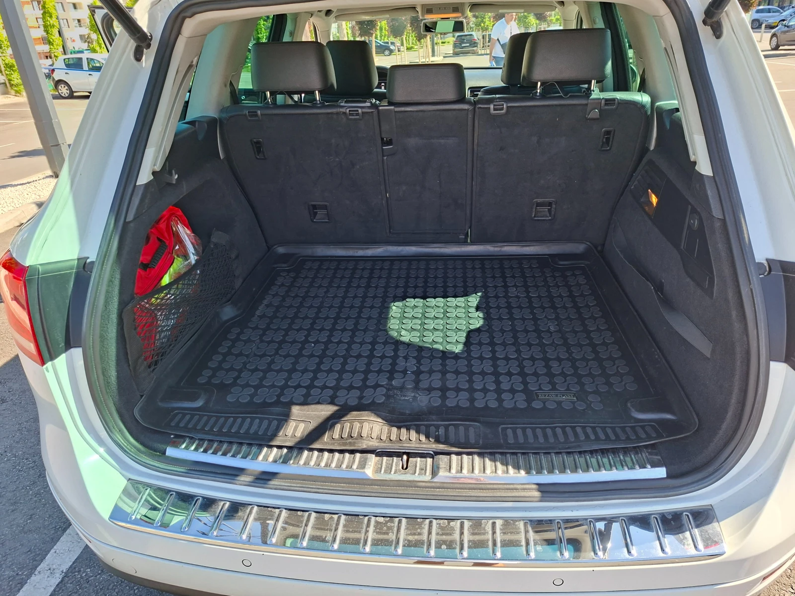 VW Touareg, снимка 12 - Автомобили и джипове - 55162176