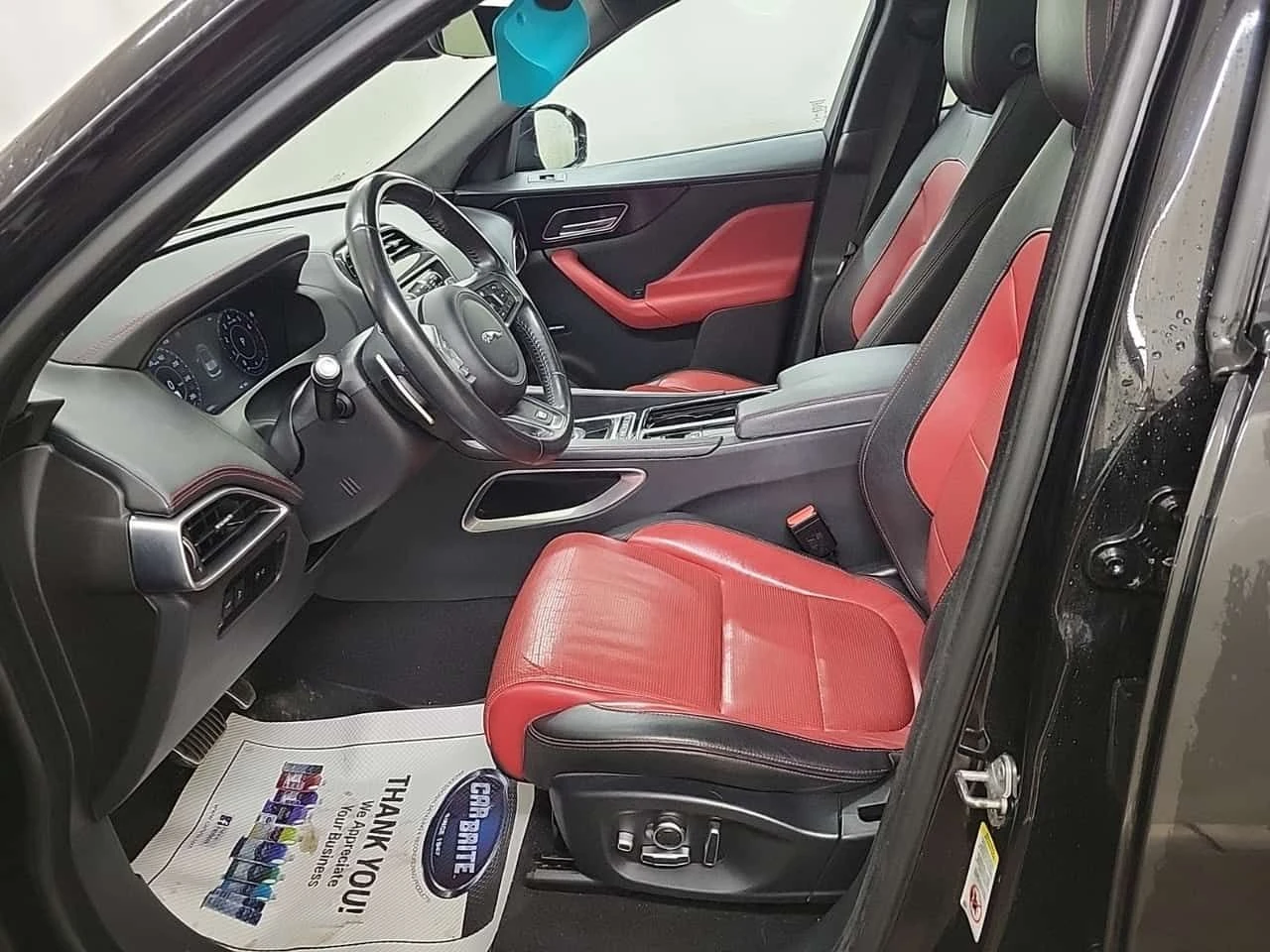 Jaguar F-PACE  R SPORT / ЦЕНА ДО БЪЛГАРИЯ , снимка 10 - Автомобили и джипове - 55312372