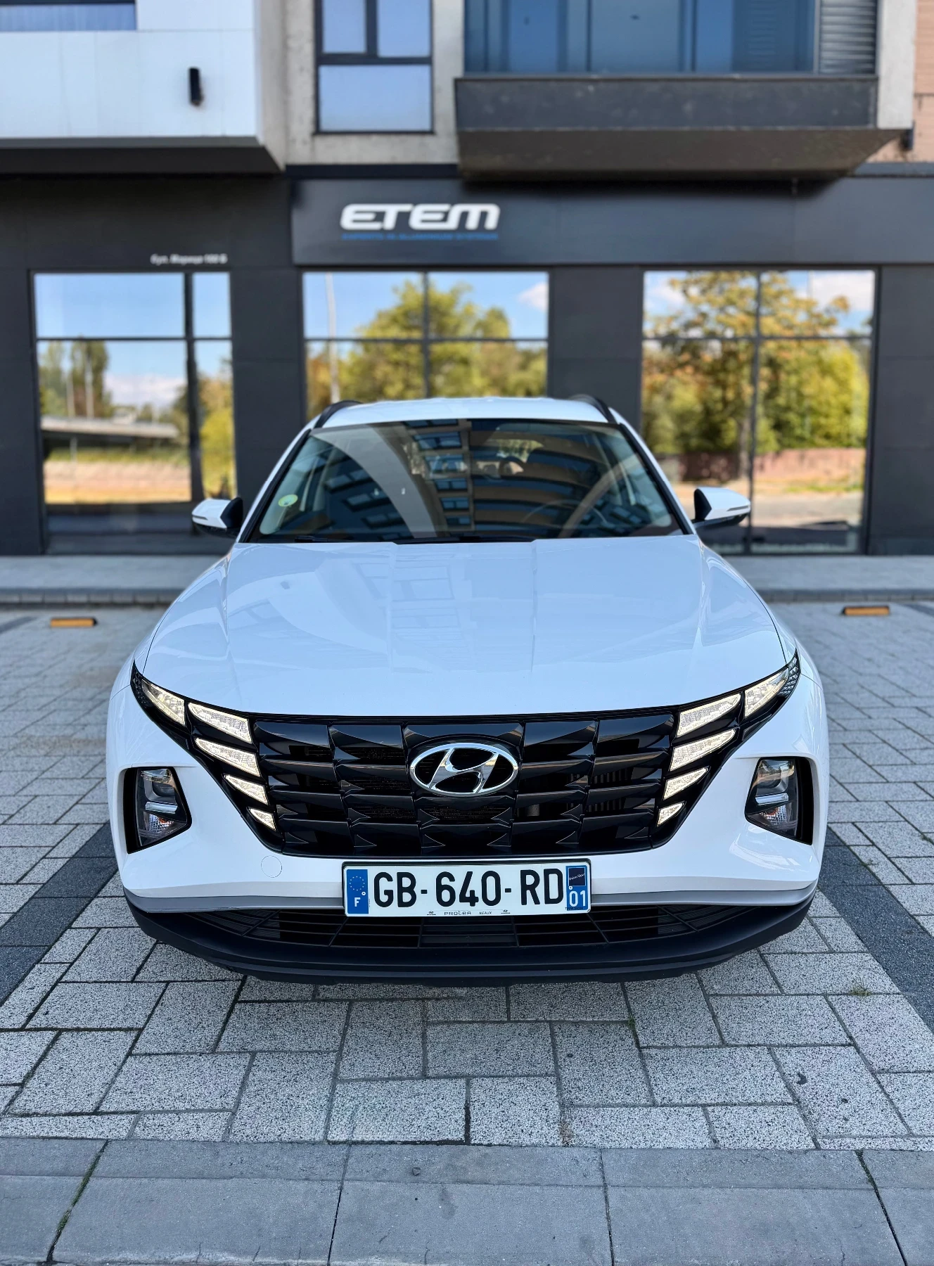 Hyundai Tucson 1.6 CRDi, снимка 3 - Автомобили и джипове - 56077329