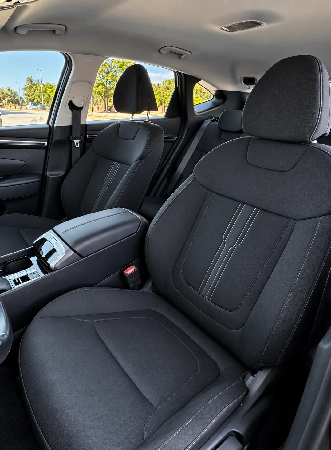 Hyundai Tucson 1.6 CRDi, снимка 12 - Автомобили и джипове - 56077329