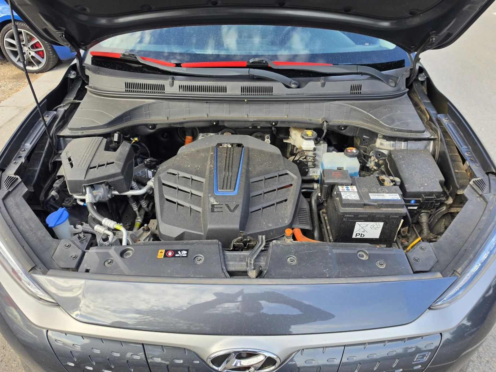 Hyundai Kona 150 kw . 64 kwh. 204 k.c., снимка 16 - Автомобили и джипове - 56182857