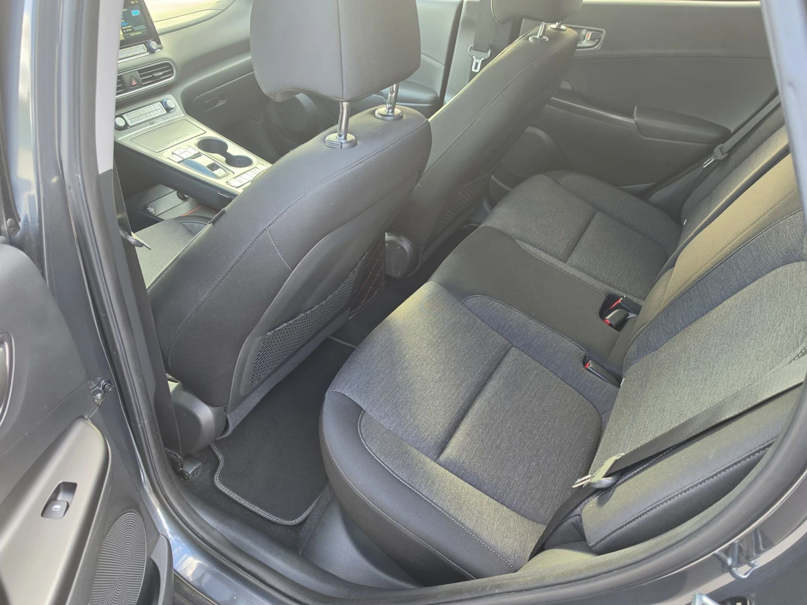 Hyundai Kona 150 kw . 64 kwh. 204 k.c., снимка 10 - Автомобили и джипове - 56182857