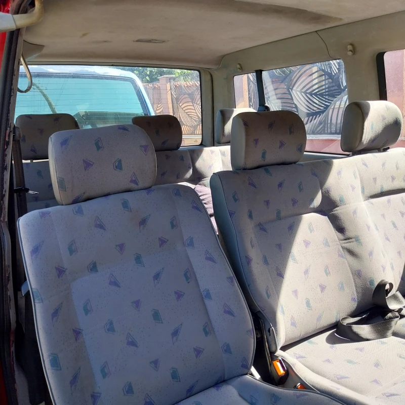 VW Caravelle, снимка 5 - Бусове и автобуси - 47183173