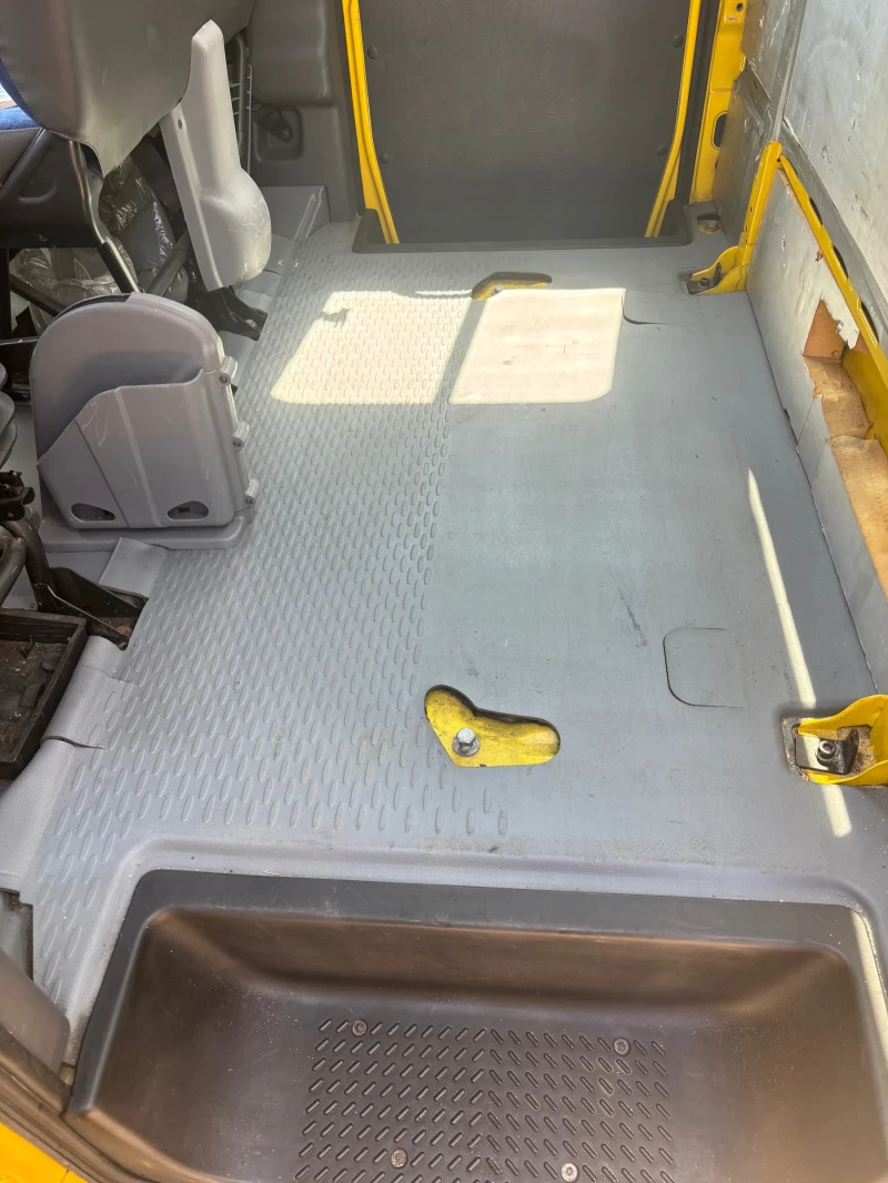 Iveco Daily 65C17D КЛИМАТИК PTO, снимка 8 - Бусове и автобуси - 51332473