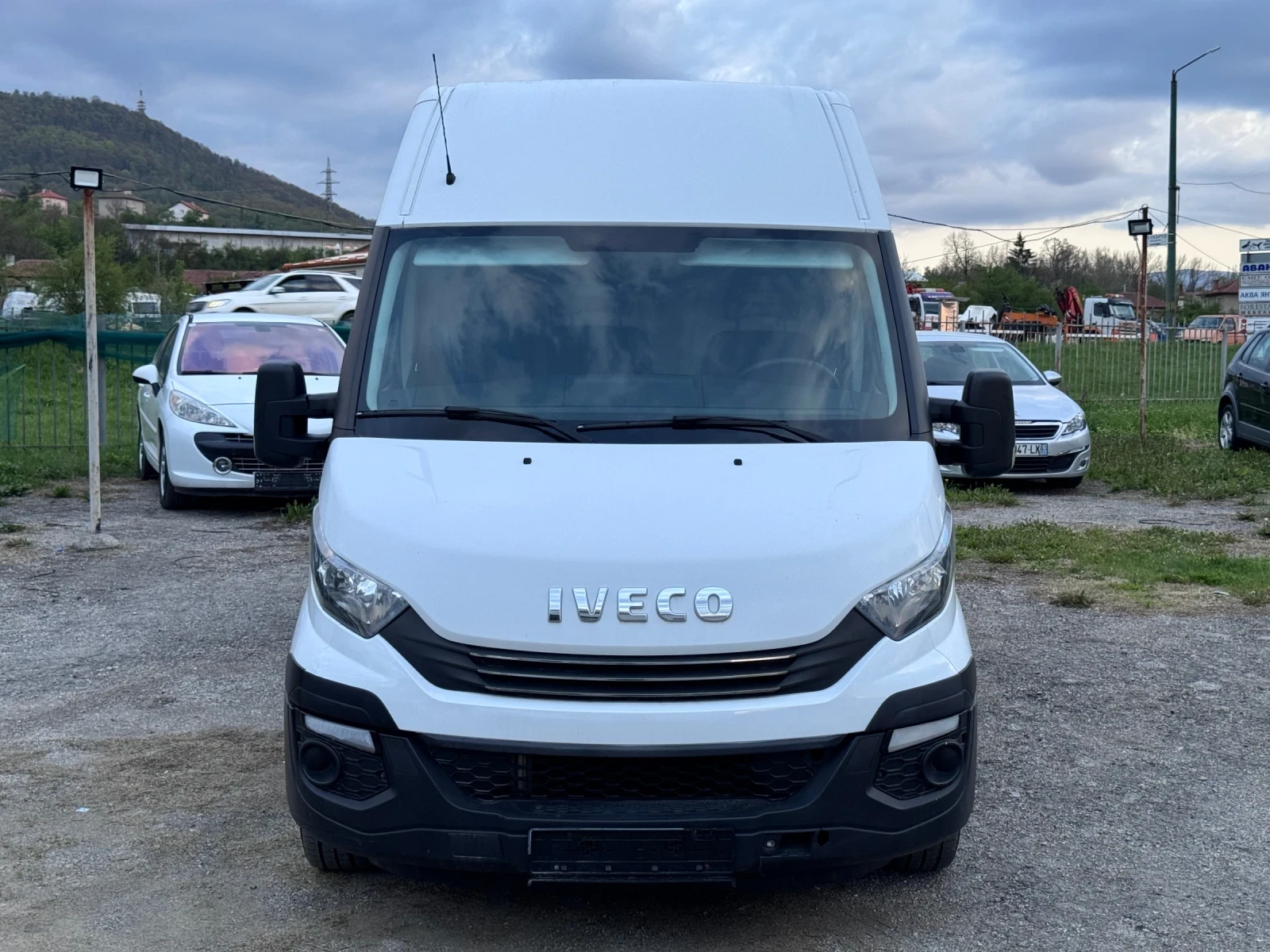 Iveco Daily 2.3/ HI-MATIC КЛИМАТИК  - изображение 7