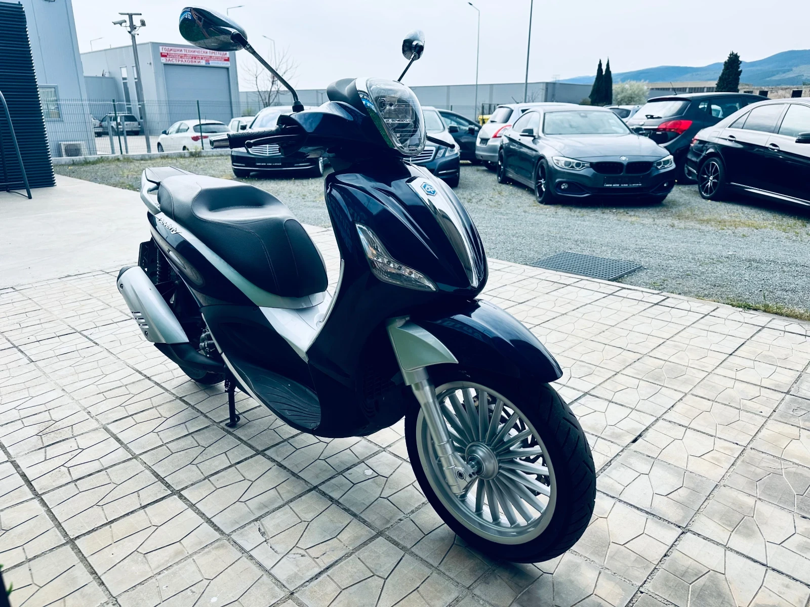 Piaggio Beverly 300i, снимка 5 - Мотоциклети и мототехника - 54220996