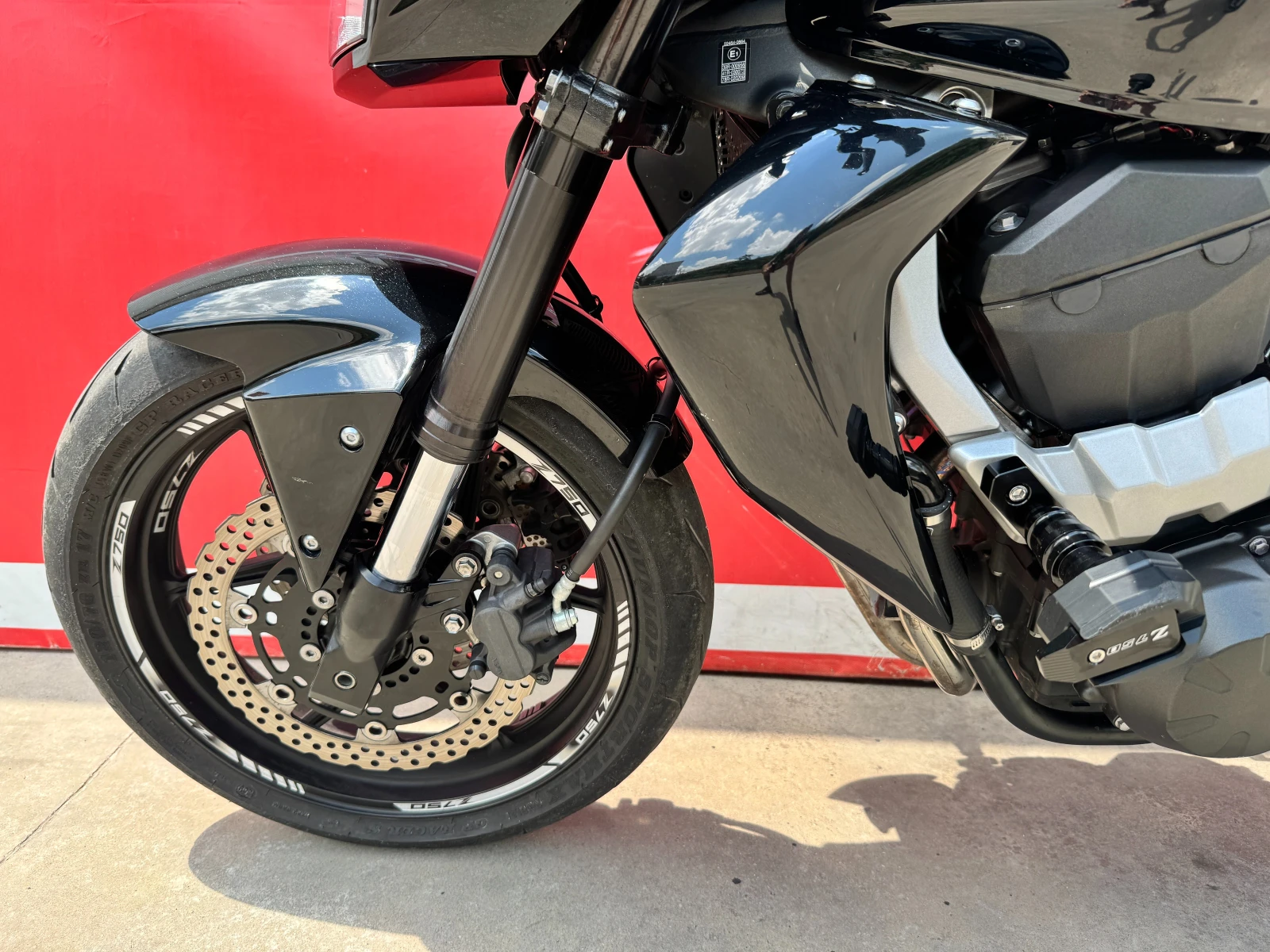 Kawasaki Z 750, снимка 15 - Мотоциклети и мототехника - 55120305