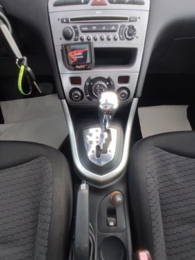 Peugeot 308 2.0 HDi/AUTOMATIC/136K.C./ПАНОРАМА , снимка 12