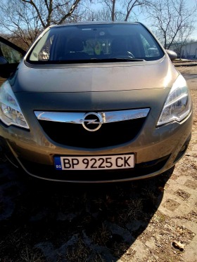 Opel Meriva Първи собственик!!!, снимка 1 - Автомобили и джипове - 45045879