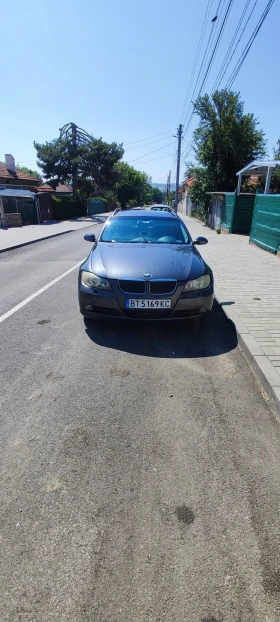     BMW 320