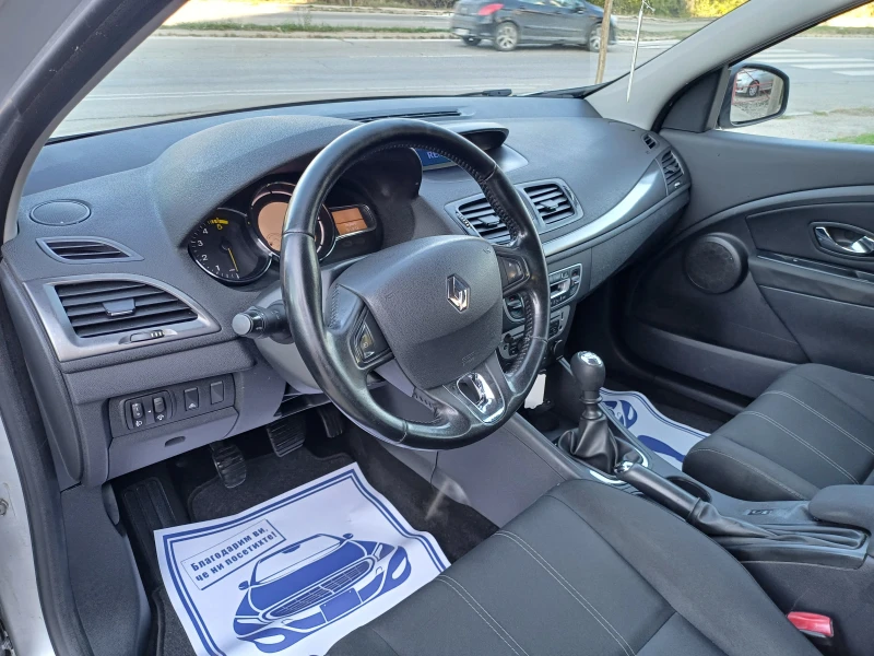 Renault Megane 1.5 110k.c, снимка 9 - Автомобили и джипове - 47596548