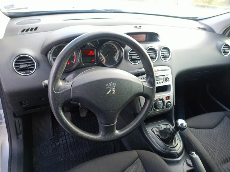 Peugeot 308 SW 1.6 HDI, снимка 10 - Автомобили и джипове - 48080046