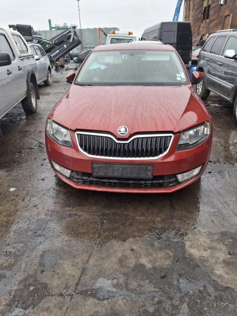 Skoda Octavia, снимка 1 - Автомобили и джипове - 48193913