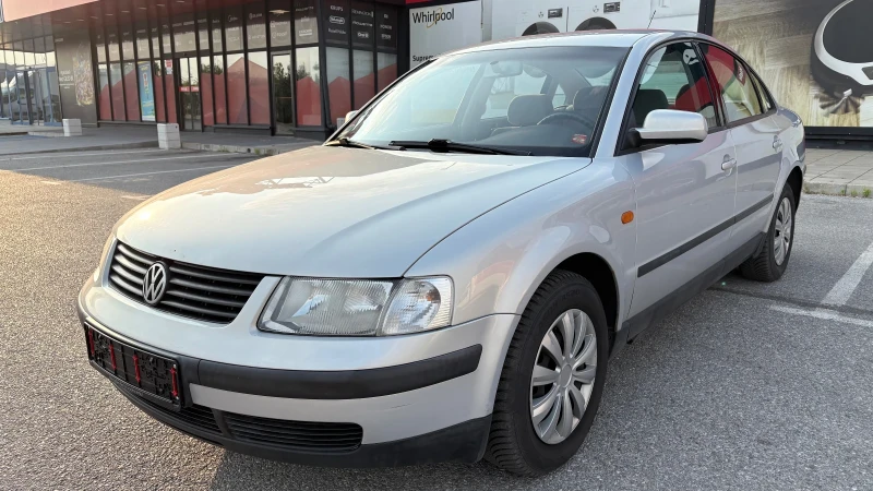 VW Passat 1.6/101кс.малкия данък, снимка 3 - Автомобили и джипове - 50669204