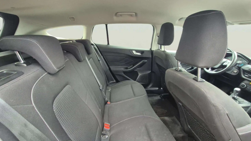 Ford Focus 1.0 EcoBoost, снимка 9 - Автомобили и джипове - 51897679