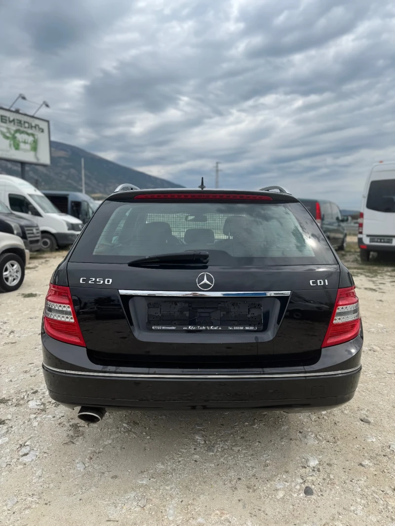 Mercedes-Benz C 250, снимка 5 - Автомобили и джипове - 52224516