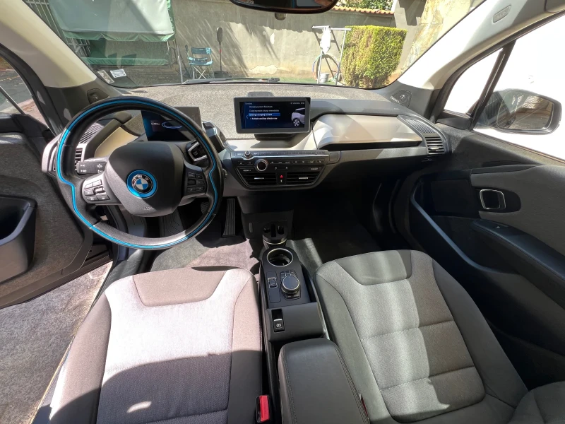 BMW i3 120Ah/КАМЕРА/KEYLESS ENTRY/, снимка 7 - Автомобили и джипове - 52467375