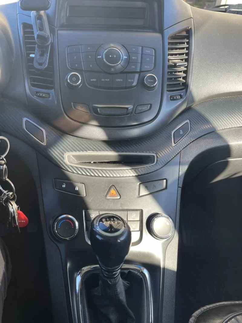 Chevrolet Orlando, снимка 3 - Автомобили и джипове - 53114027