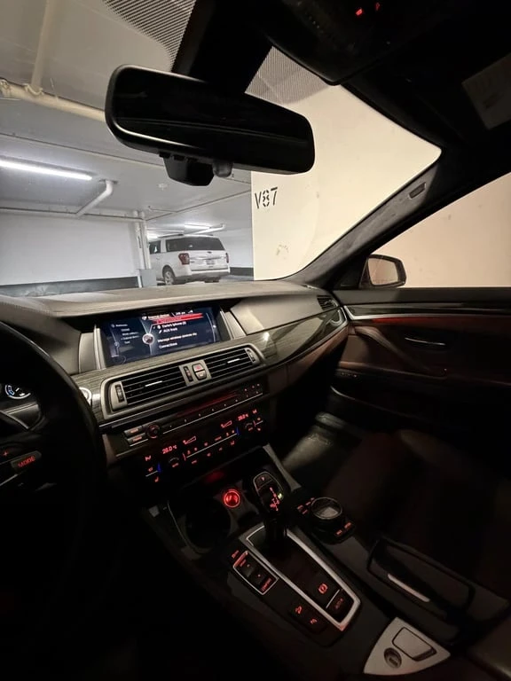 BMW 535 * 535i xDrive * CARFAX * ЦЕНА ДО БГ, снимка 12 - Автомобили и джипове - 52885555