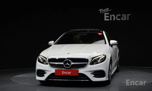 Mercedes-Benz E 220 D * HEAD UP * ПАНО * ПОДГРЕВ * LED * , снимка 2 - Автомобили и джипове - 55263105