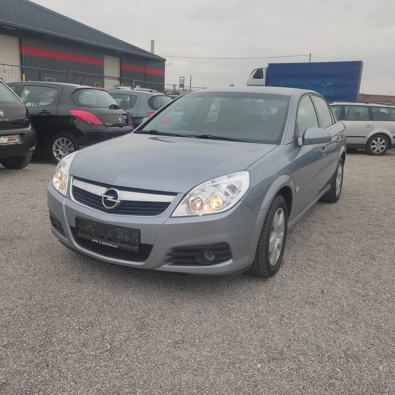 Opel Vectra 2.2i Автоматик, снимка 1