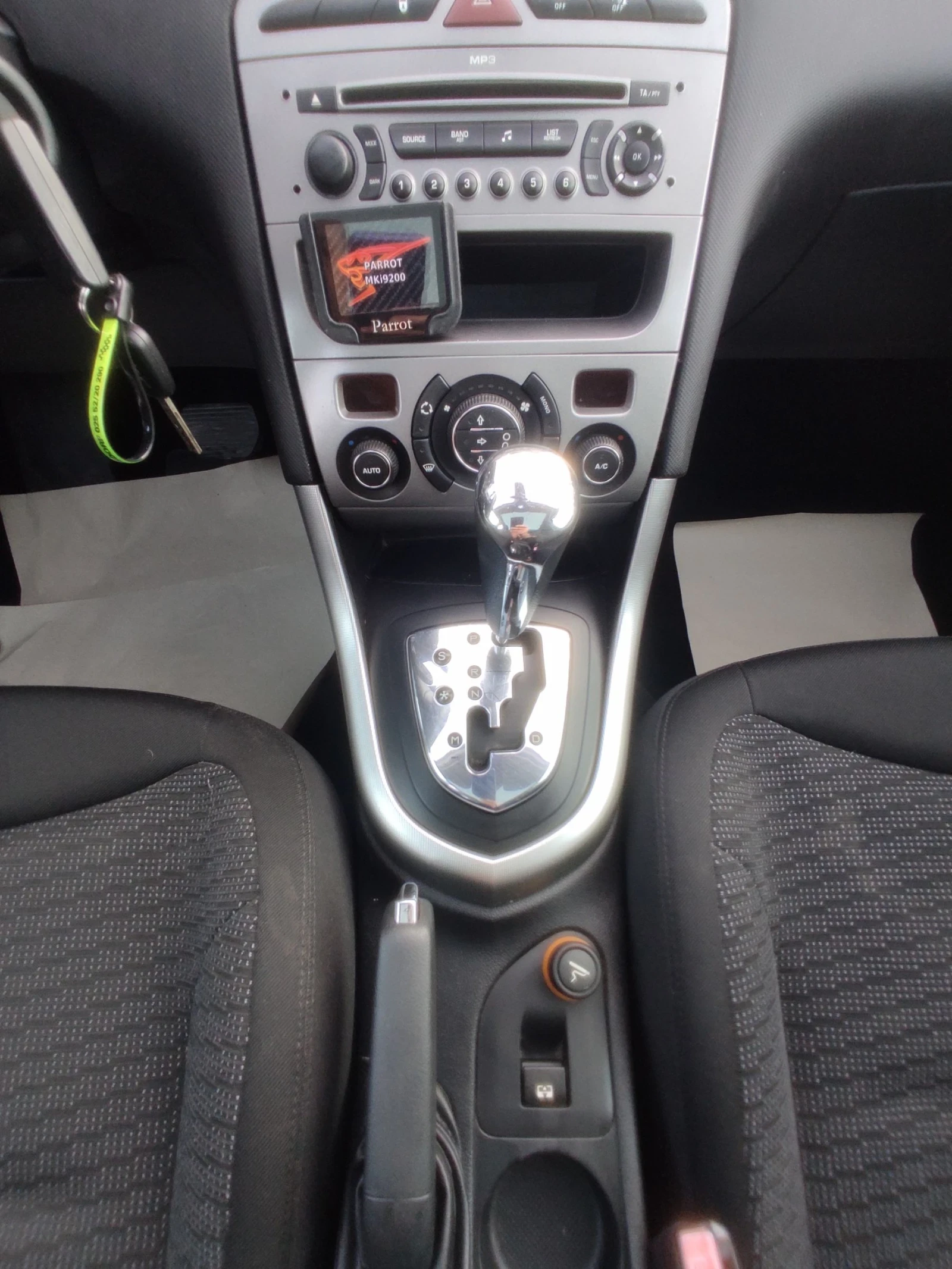 Peugeot 308 2.0 HDi/AUTOMATIC/136K.C./  | Mobile.bg   12