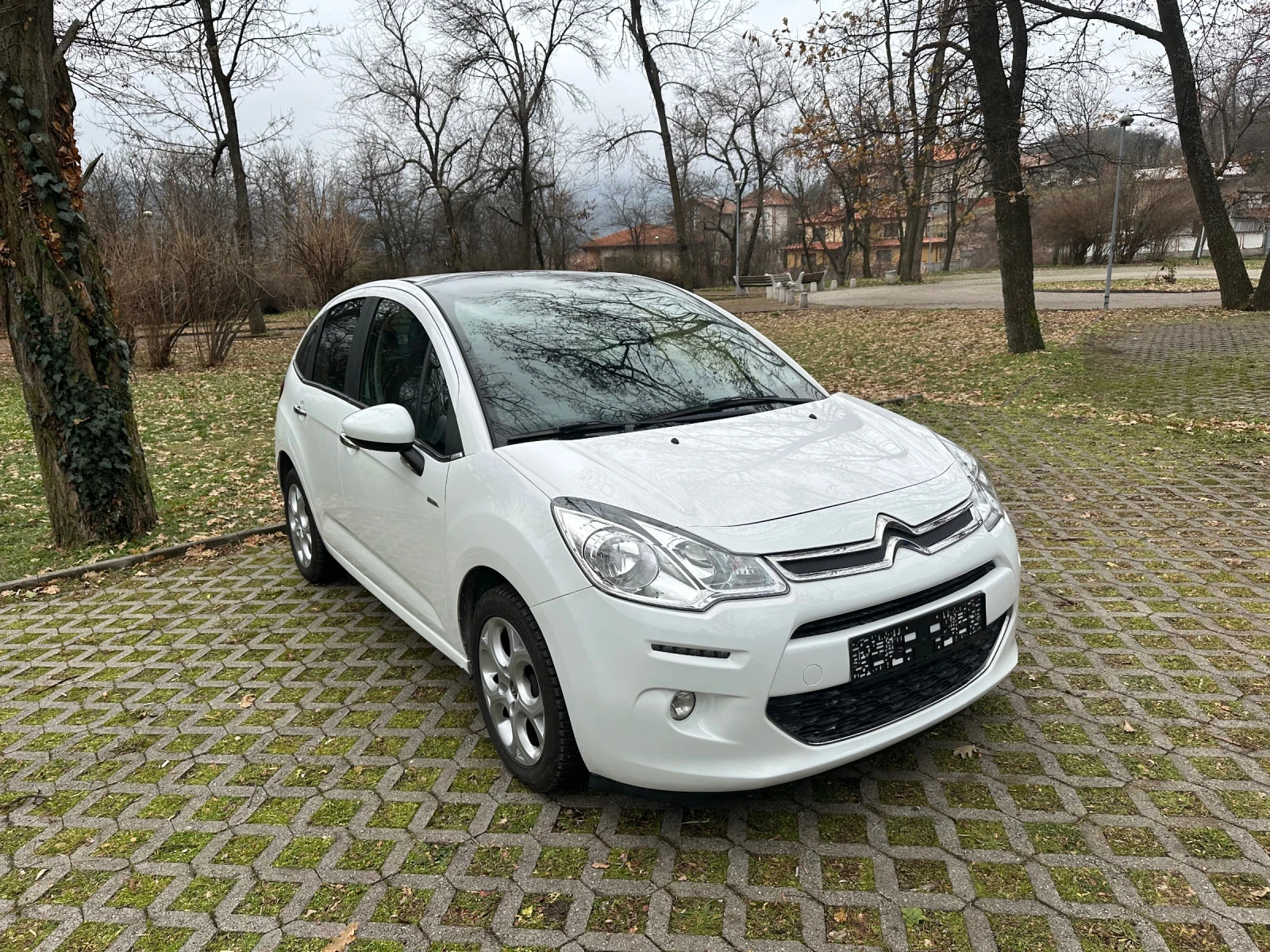 Citroen C3 1.6 HDI Exclusive NAVI Evro 6 - изображение 2