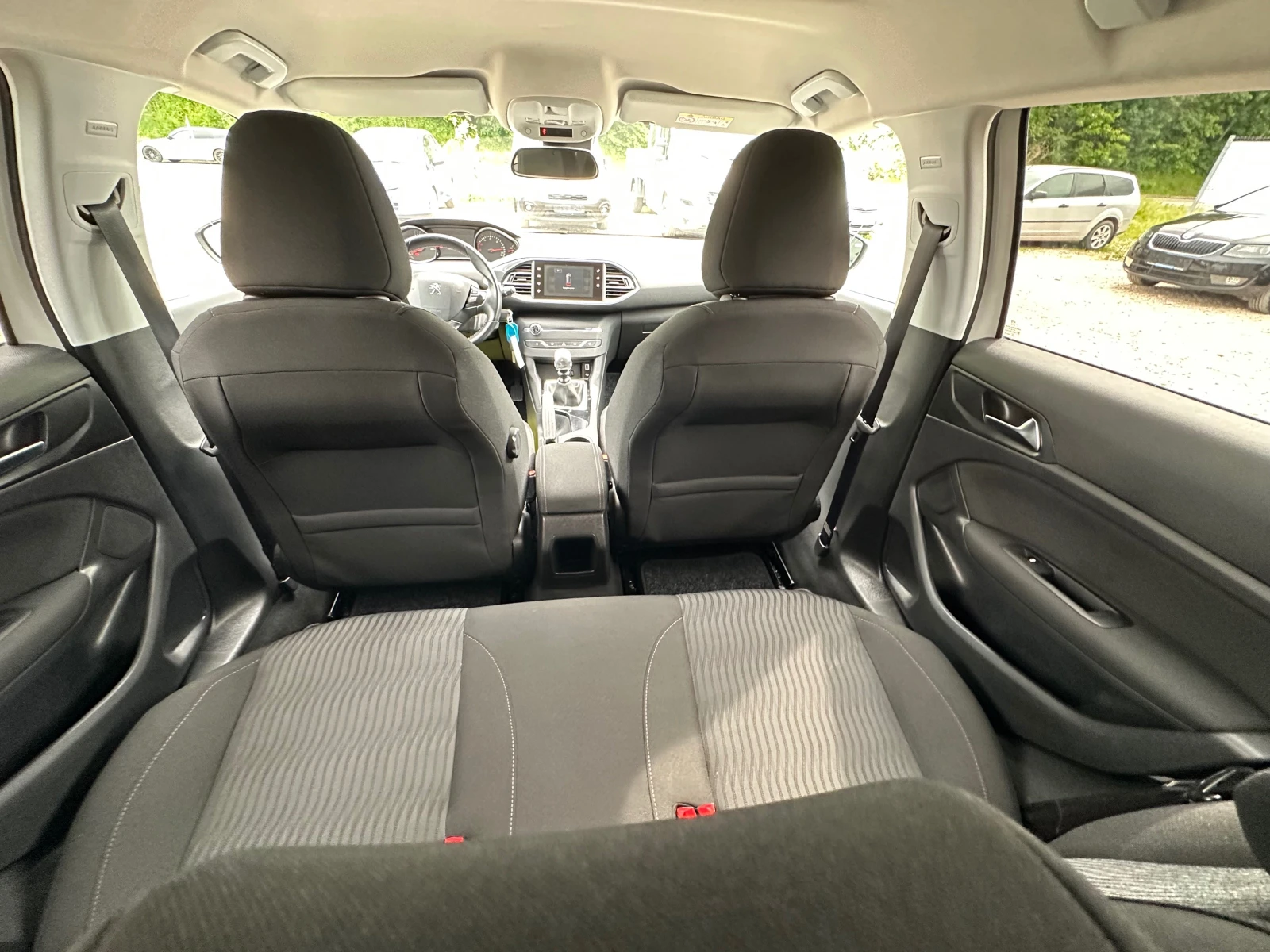 Peugeot 308 DIESEL* TOP* NAVI* EVRO6 - изображение 8