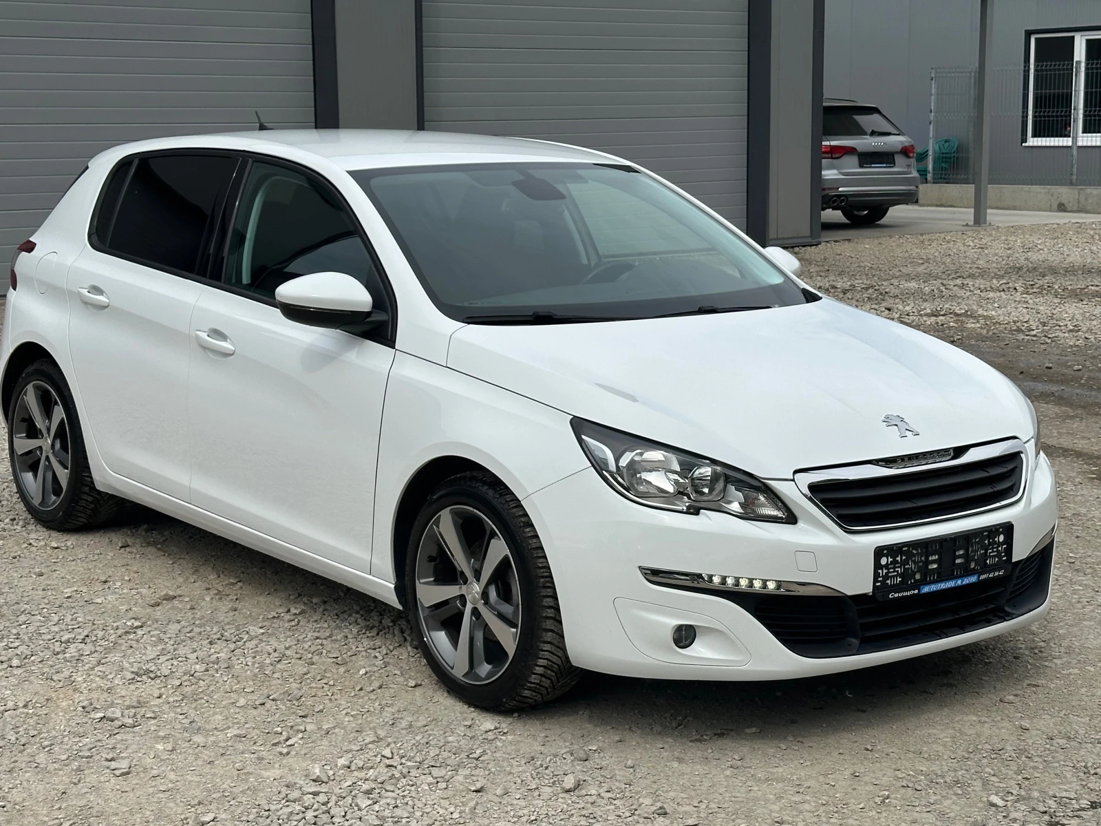 Peugeot 308 DIESEL* TOP* NAVI* EVRO6 - изображение 3