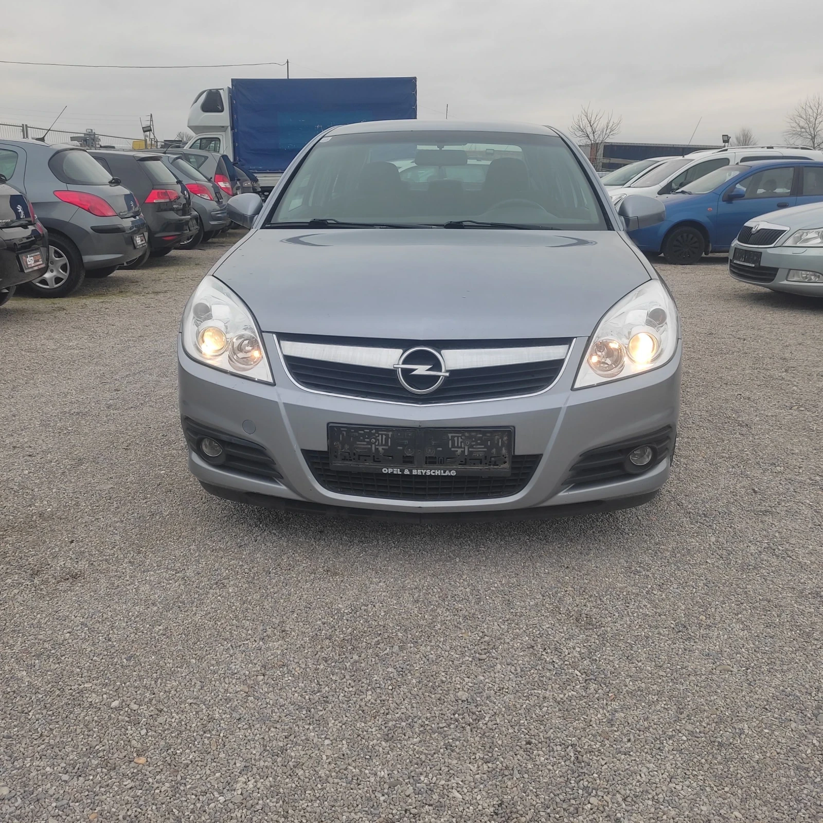 Opel Vectra 2.2i Автоматик - изображение 2