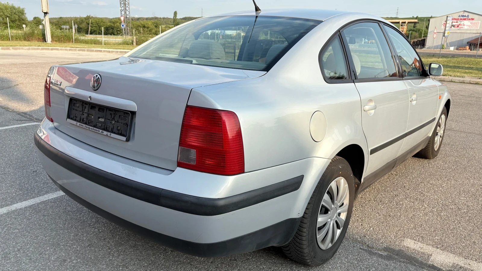 VW Passat 1.6/101кс.малкия данък - изображение 6