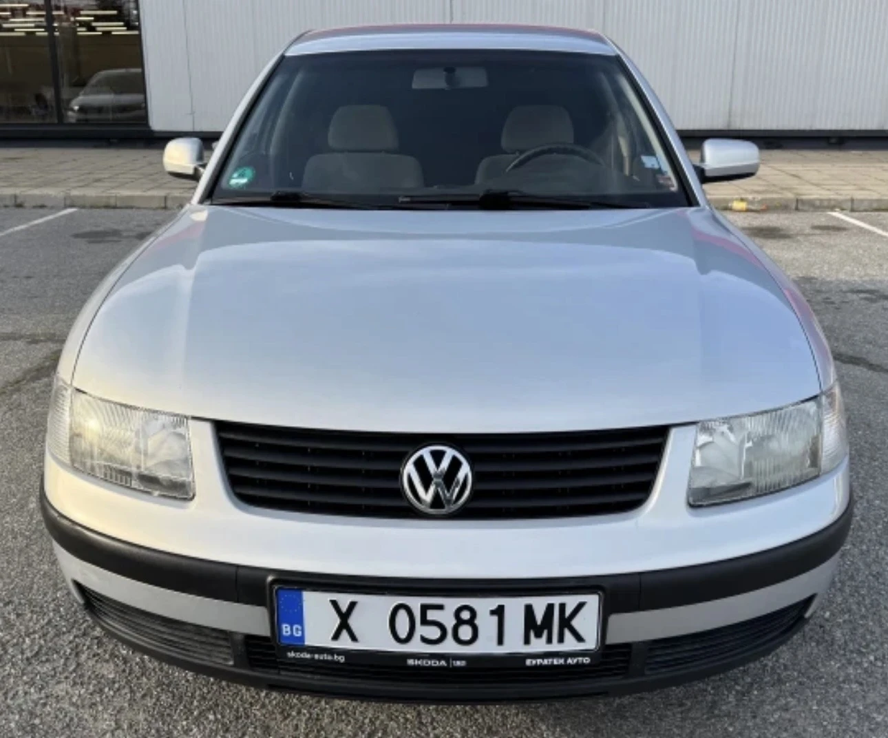 VW Passat 1.6/101кс.м.данък РЕГИСТРИРАН