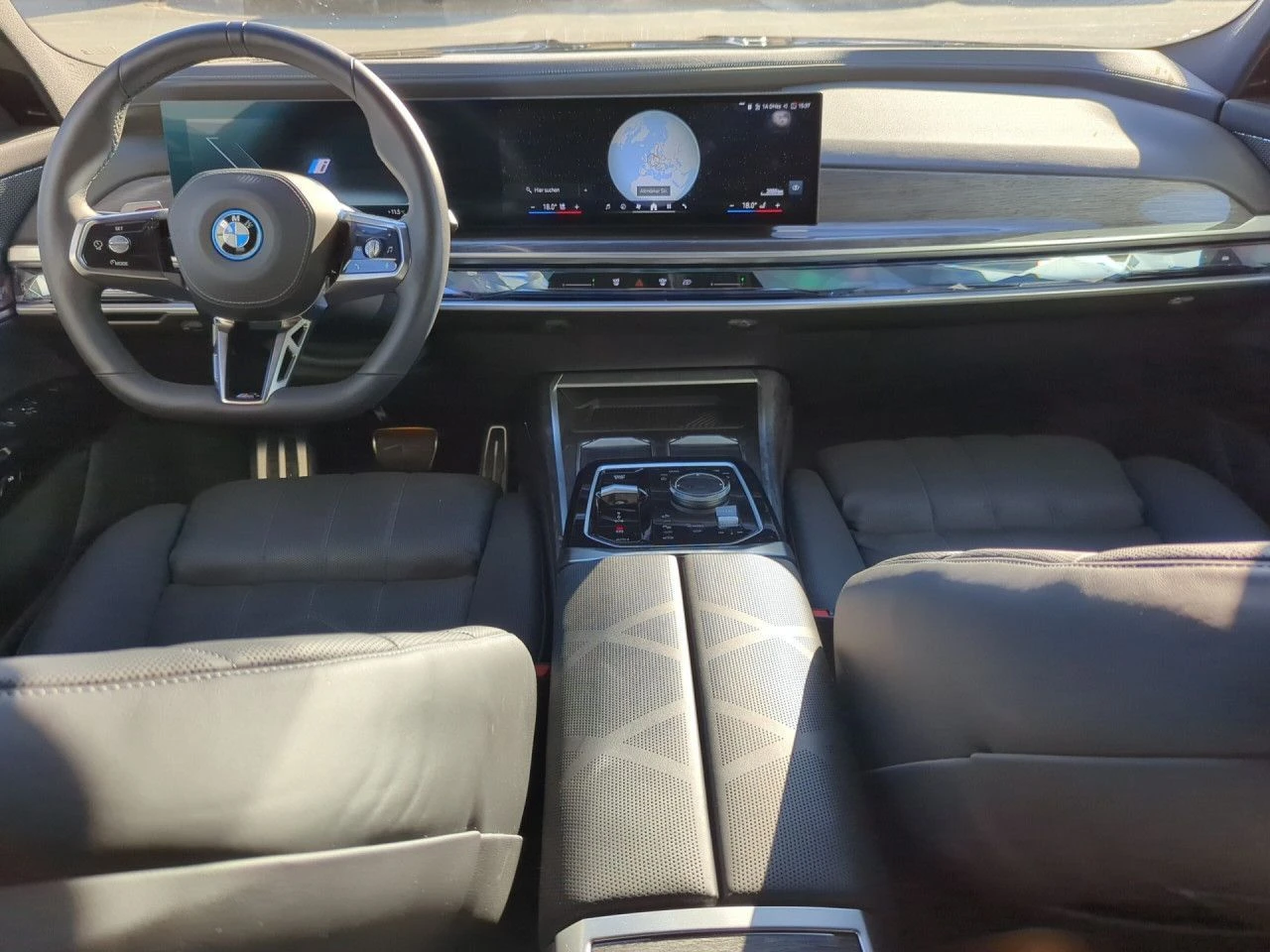 BMW i7 eDRIVE50/455HP/M-SPORT/SOFTCLOSE/PANO/B&W/360/249f - изображение 10