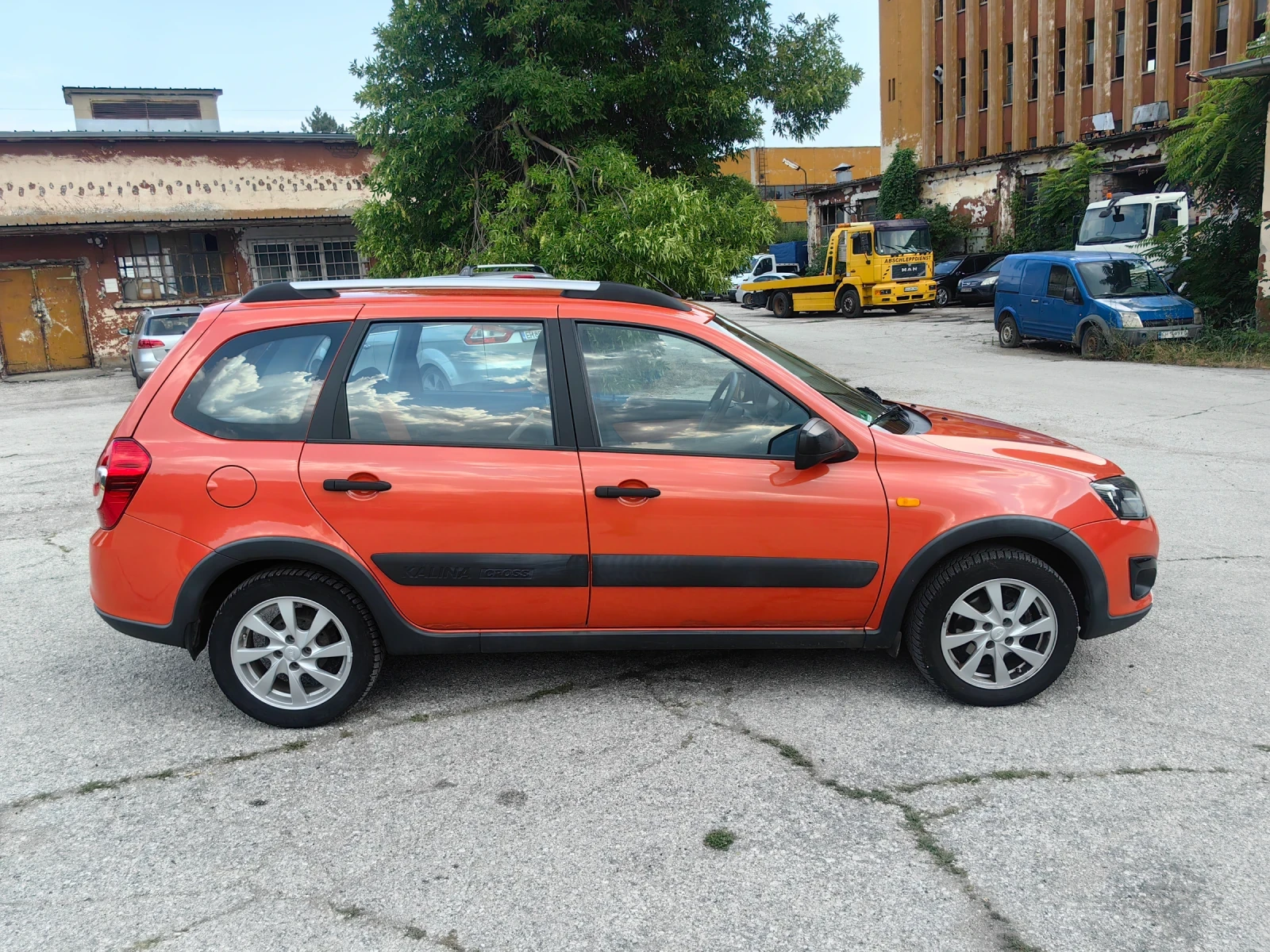 Lada Kalina CROSS 1.6 Бензин 98 кс, Евро 6, Климатик  - изображение 5