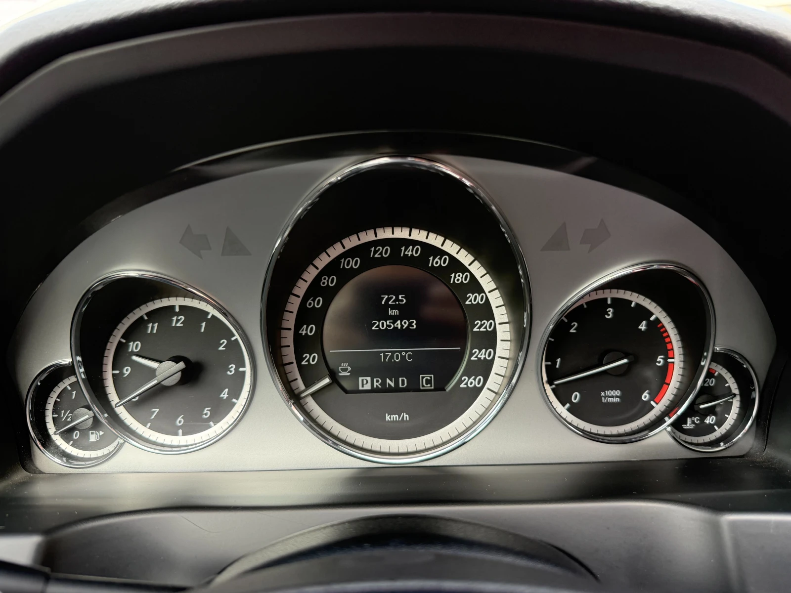 Mercedes-Benz E 350 3.0d 231 ..  | Mobile.bg   13