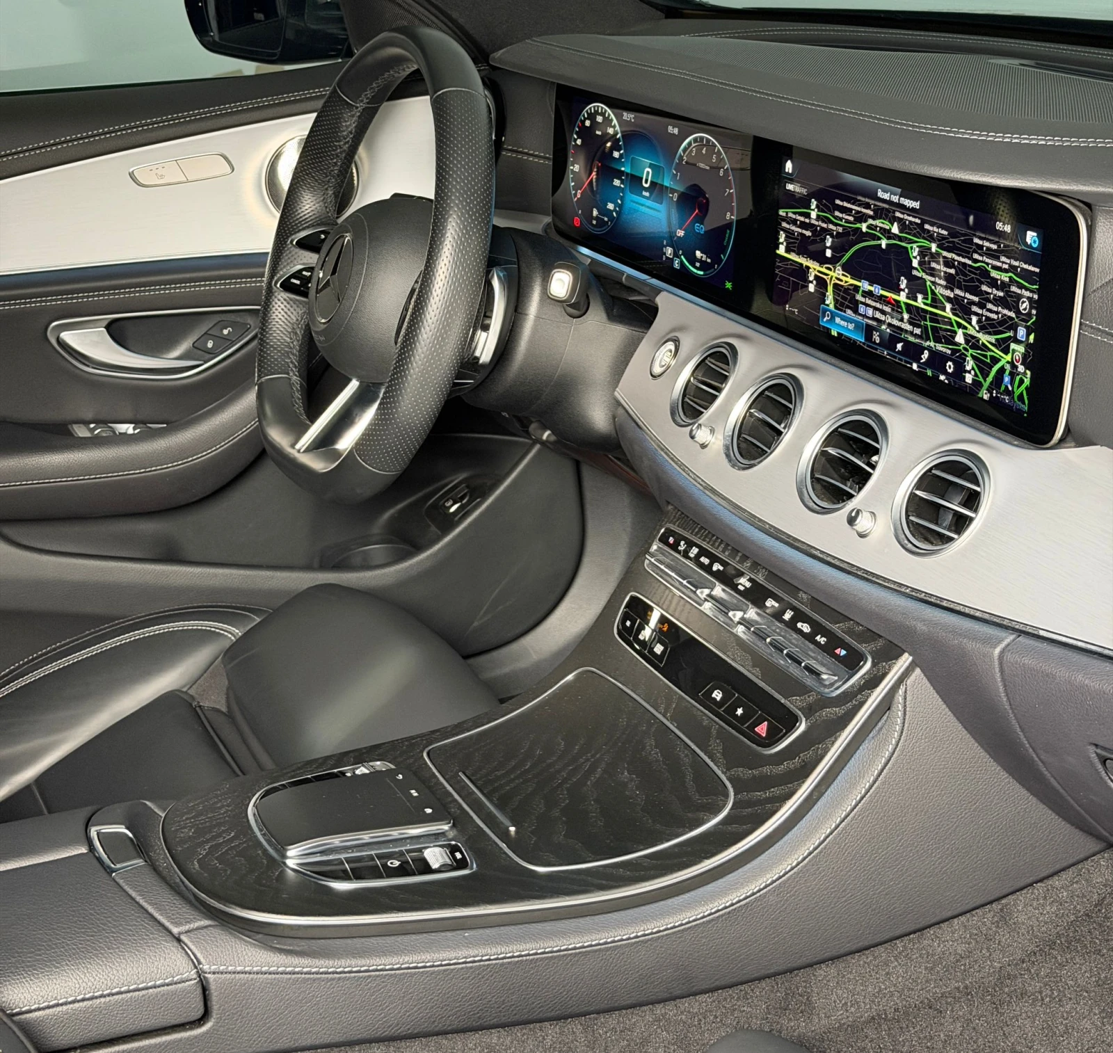 Mercedes-Benz E 300 e* AMG* 4Matic* HuD* Burmester* Pano* Гаранция - изображение 10