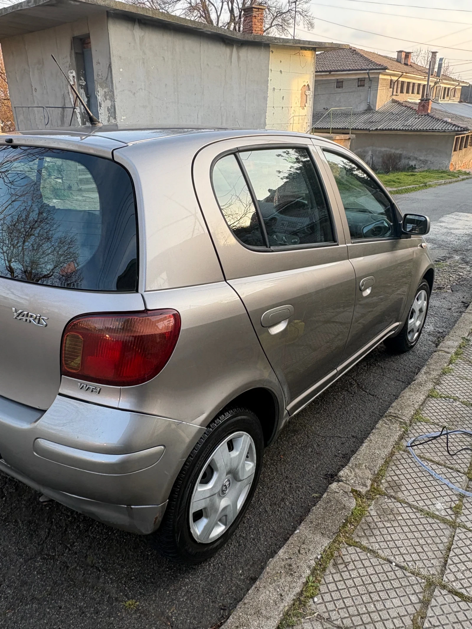 Toyota Yaris, снимка 4 - Автомобили и джипове - 53891485