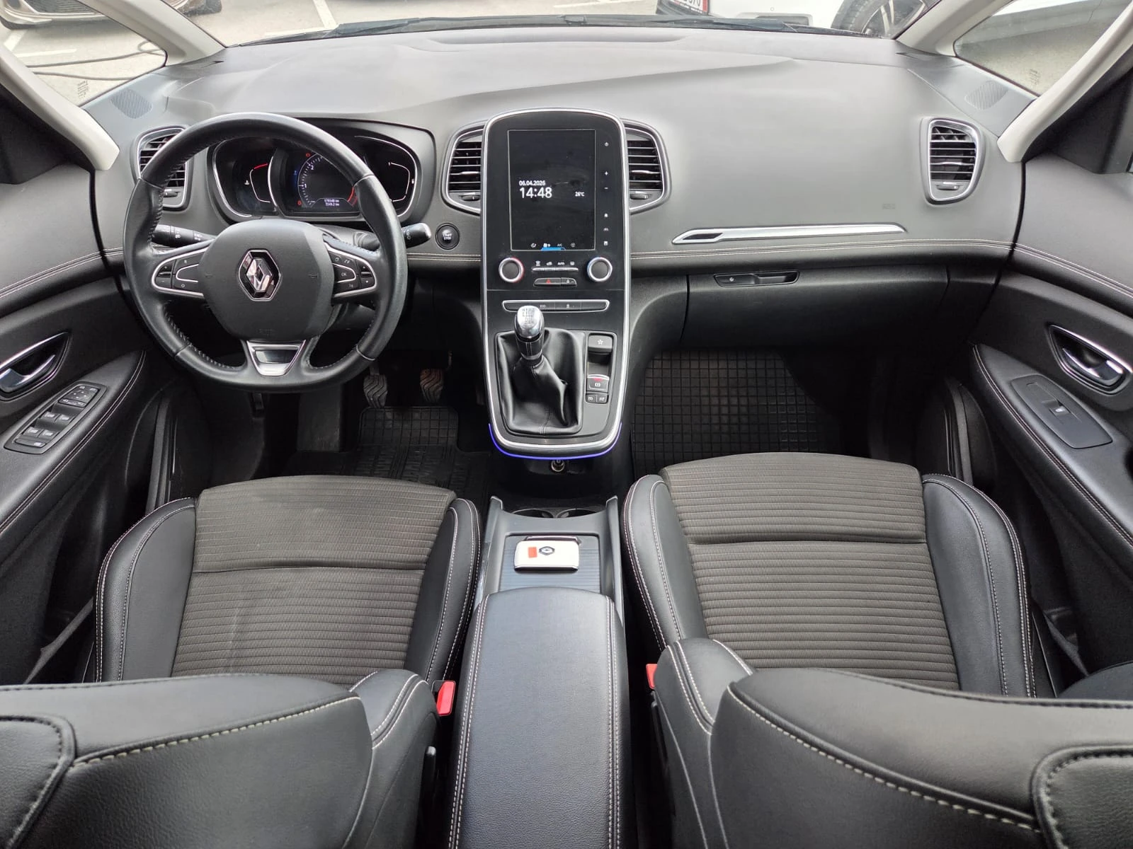 Renault Grand scenic 1.7 dci лизинг, снимка 8 - Автомобили и джипове - 54133142